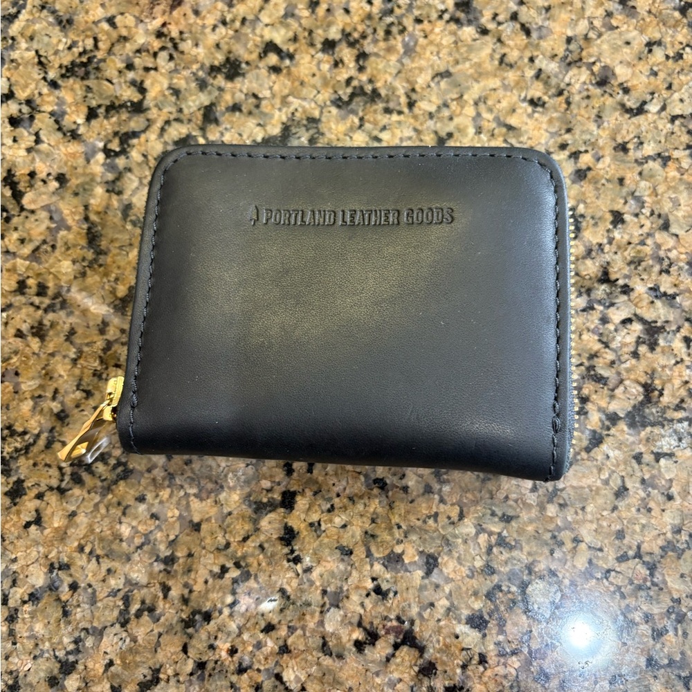 Portland Leather Goods Small Zip Wallet